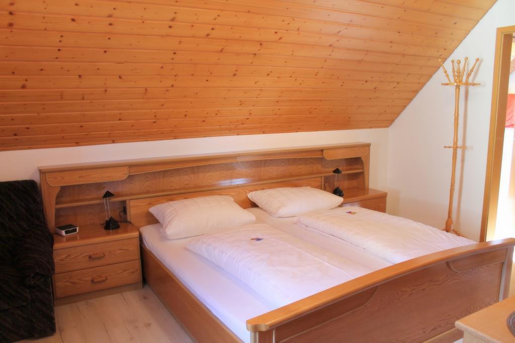 Gasthaus Zur Linde Gebsattel Bilik gambar